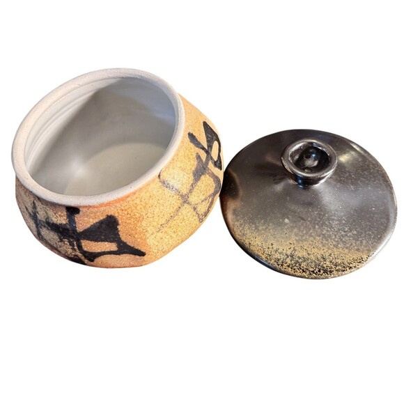 Art Pottery Jar with Lid Hand Made Signed by Ruth Conway wood fired Pottery 6” - Picture 10 of 16